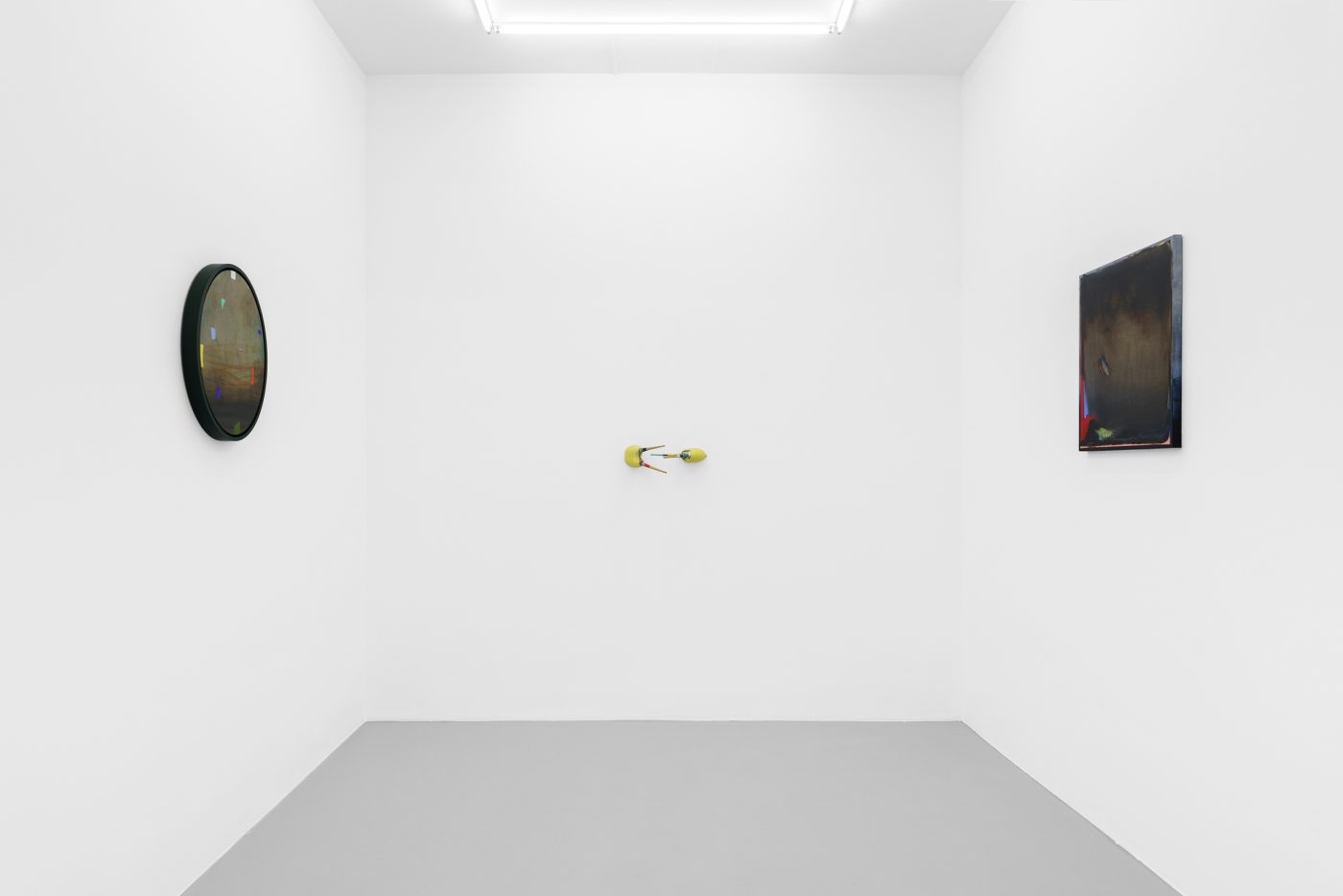 Guillermo Mora - BACK_and_FORTH_Irene_Laub_Gallery_Guillermo_Mora_Adelheid_deWitte_2024_009