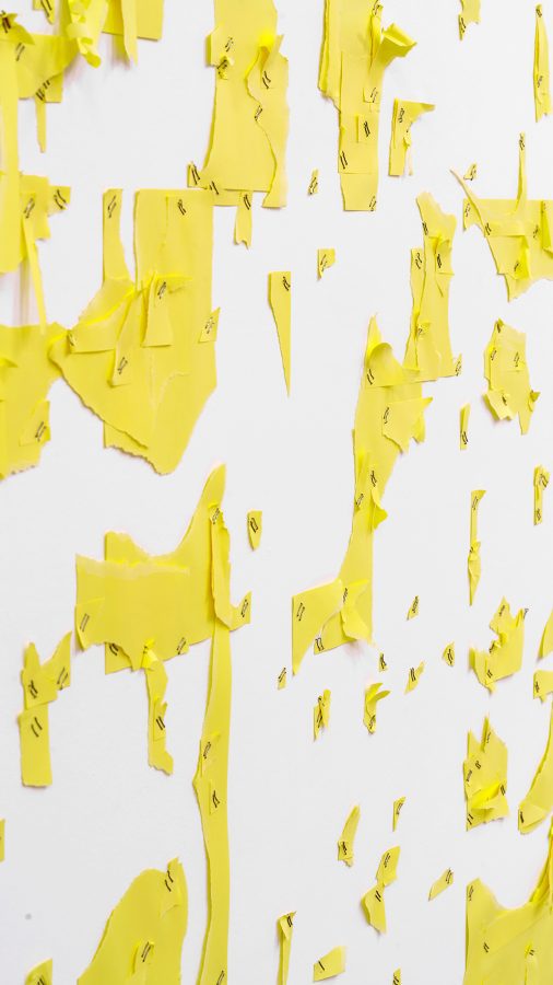 Guillermo Mora - GUILLERMO_MORA_Si_pero_no_[amarillo]_detalle