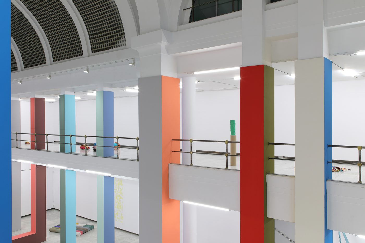 Guillermo Mora - GUILLERMO_MORA_Un_puente_donde_quedarse_030