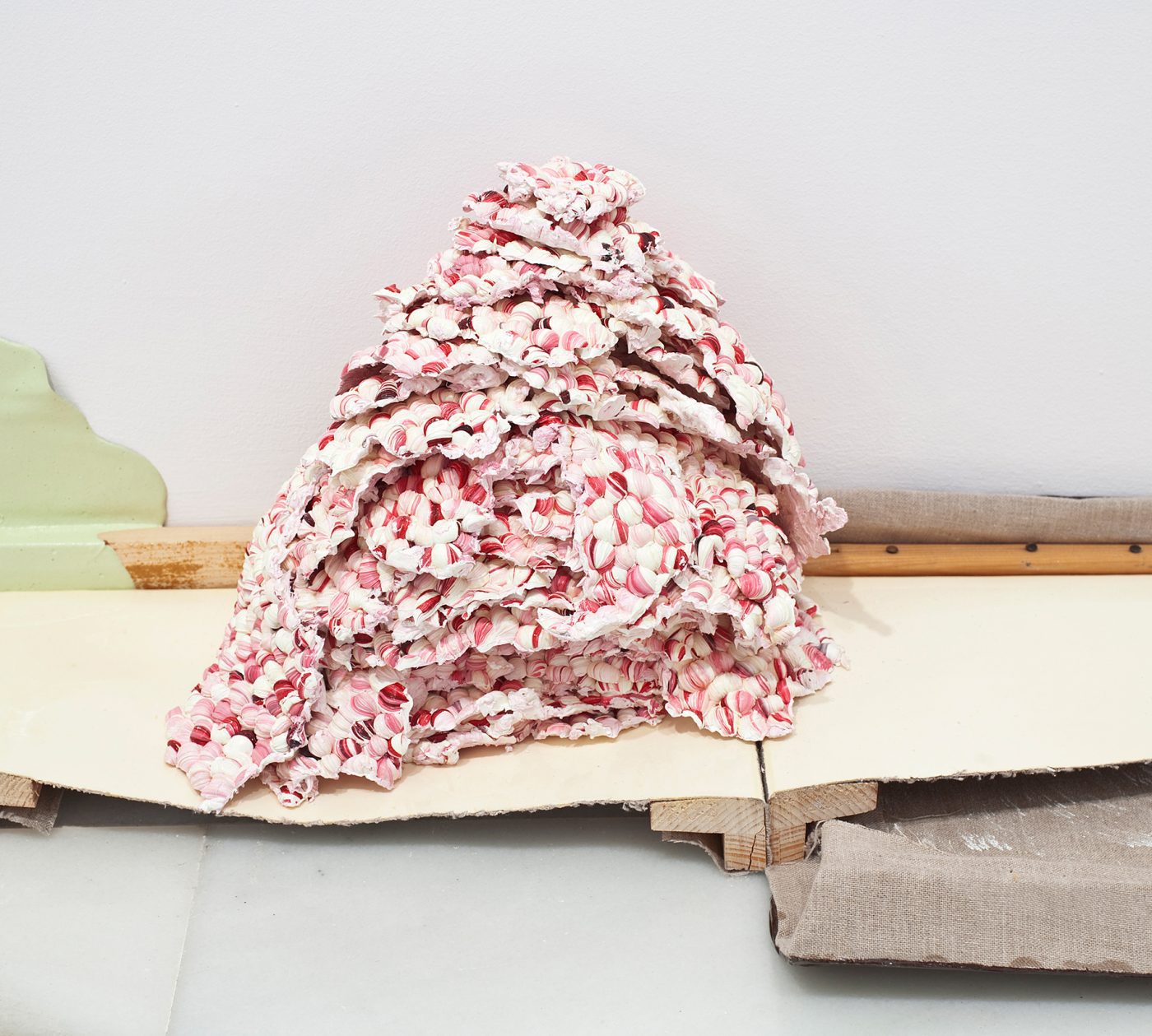 Guillermo Mora - Un paseo entre el dibujo, la pintura y un más allá