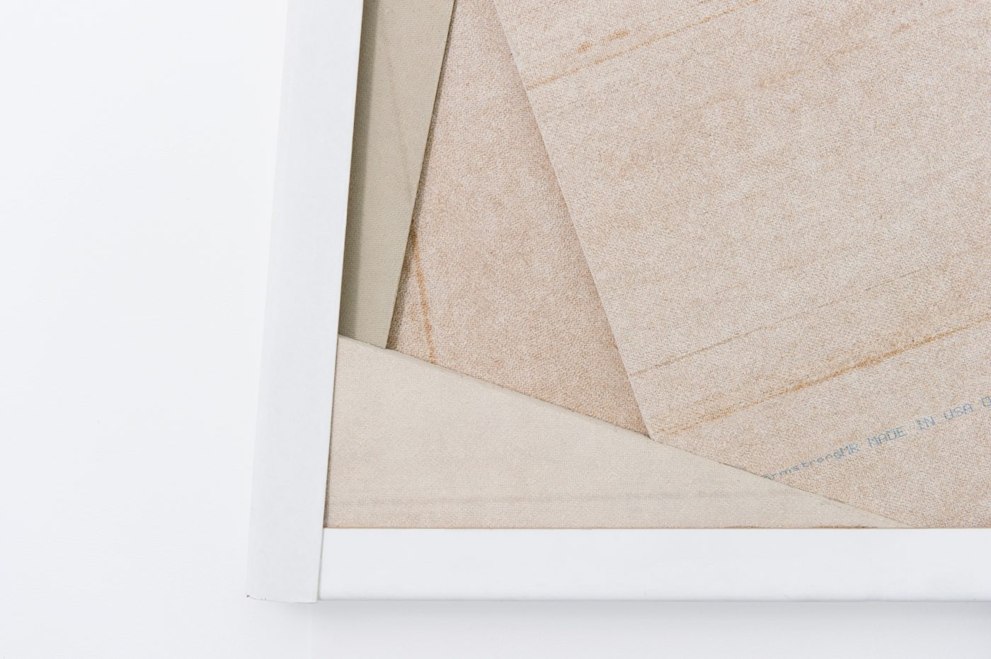 Guillermo Mora - LIMBER_Spatial_Painting_Practices_Herbert_Read_Gallery_2013_008