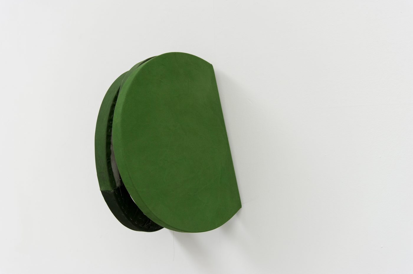 Guillermo Mora - LIMBER_Spatial_Painting_Practices_Herbert_Read_Gallery_2013_011