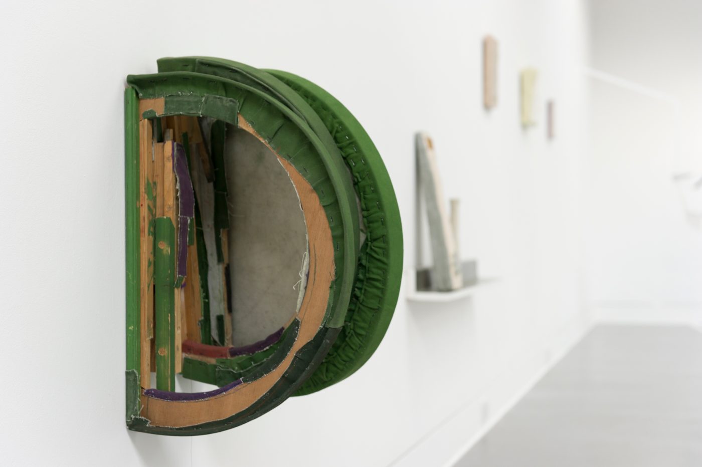 Guillermo Mora - LIMBER_Spatial_Painting_Practices_Herbert_Read_Gallery_2013_012