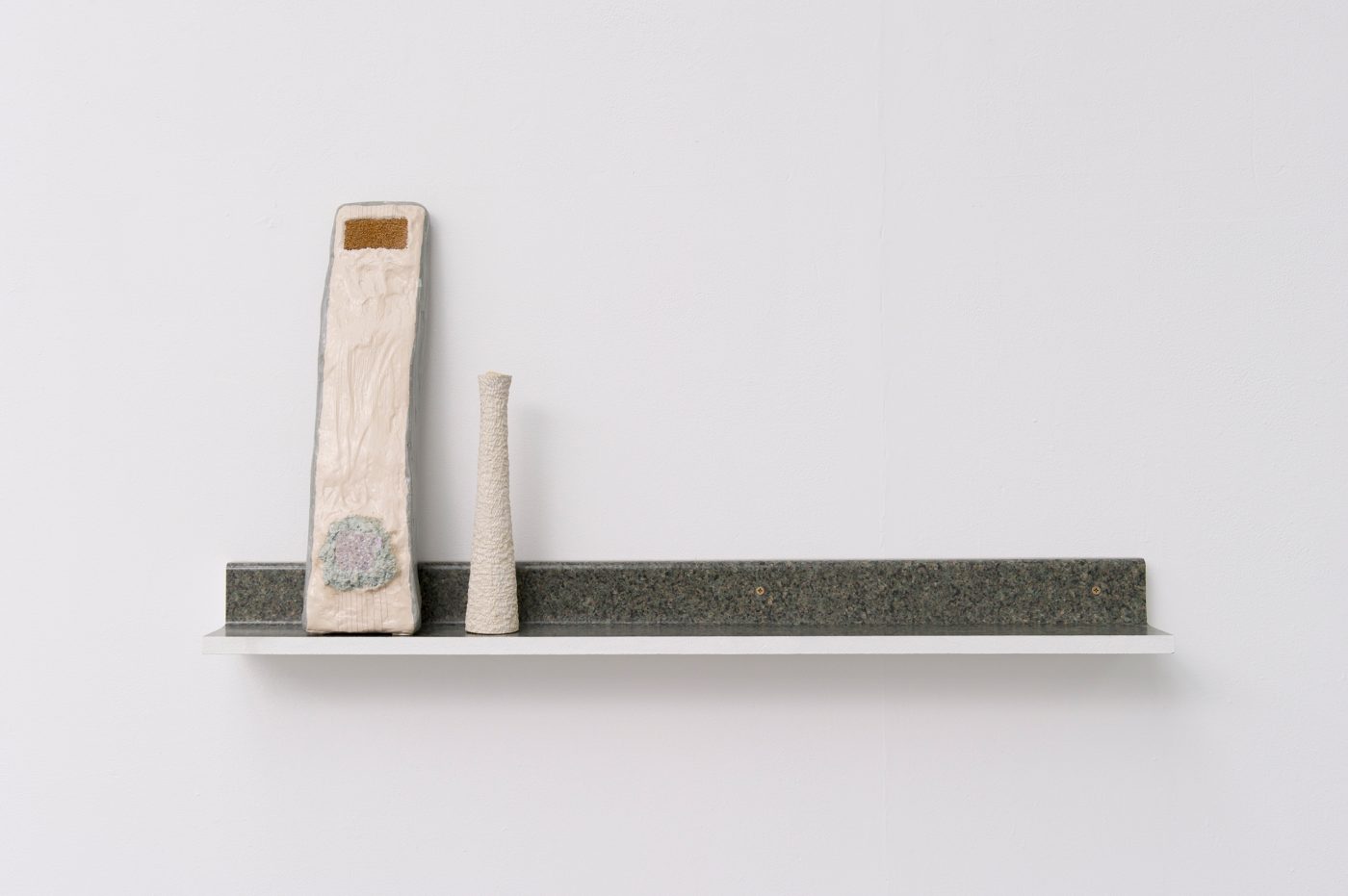 Guillermo Mora - LIMBER_Spatial_Painting_Practices_Herbert_Read_Gallery_2013_013