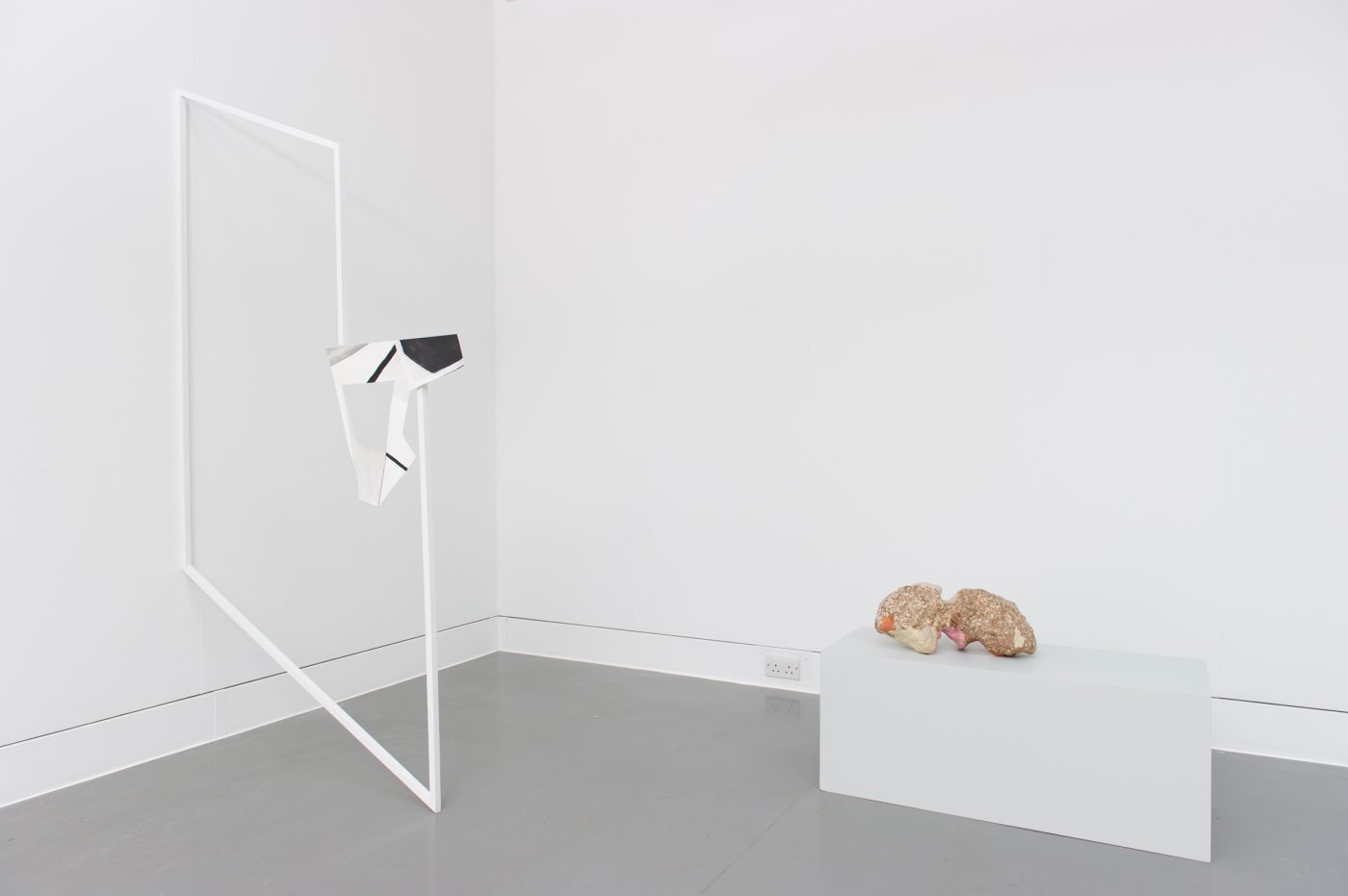 Guillermo Mora - LIMBER_Spatial_Painting_Practices_Herbert_Read_Gallery_2013_019