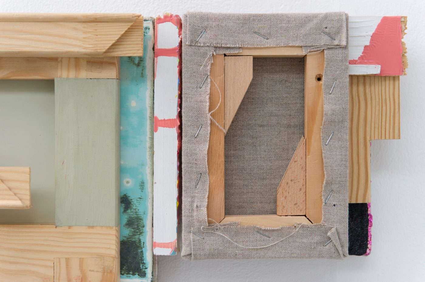 Guillermo Mora - LIMBER_Spatial_Painting_Practices_Herbert_Read_Gallery_2013_029