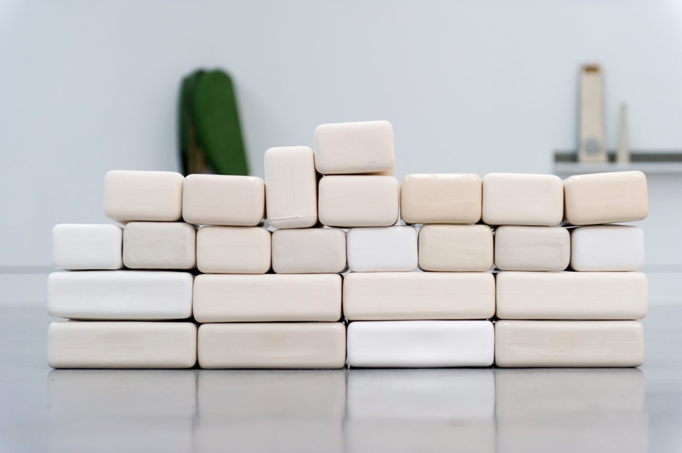 Guillermo Mora - LIMBER_Spatial_Painting_Practices_Herbert_Read_Gallery_2013_038