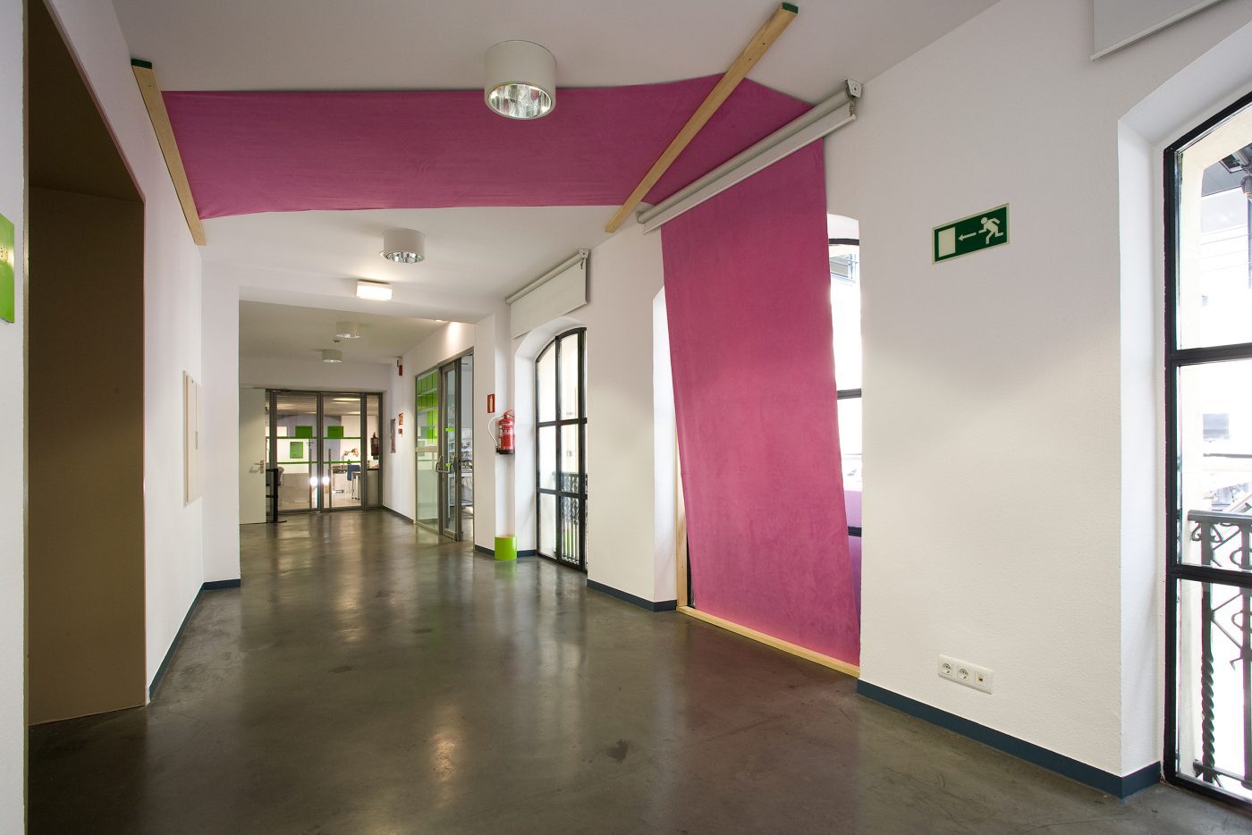 Guillermo Mora - No_A_Trio_A_Pia_Camil_y_Guillermo_Mora_La_Casa_Encendida_2013_004