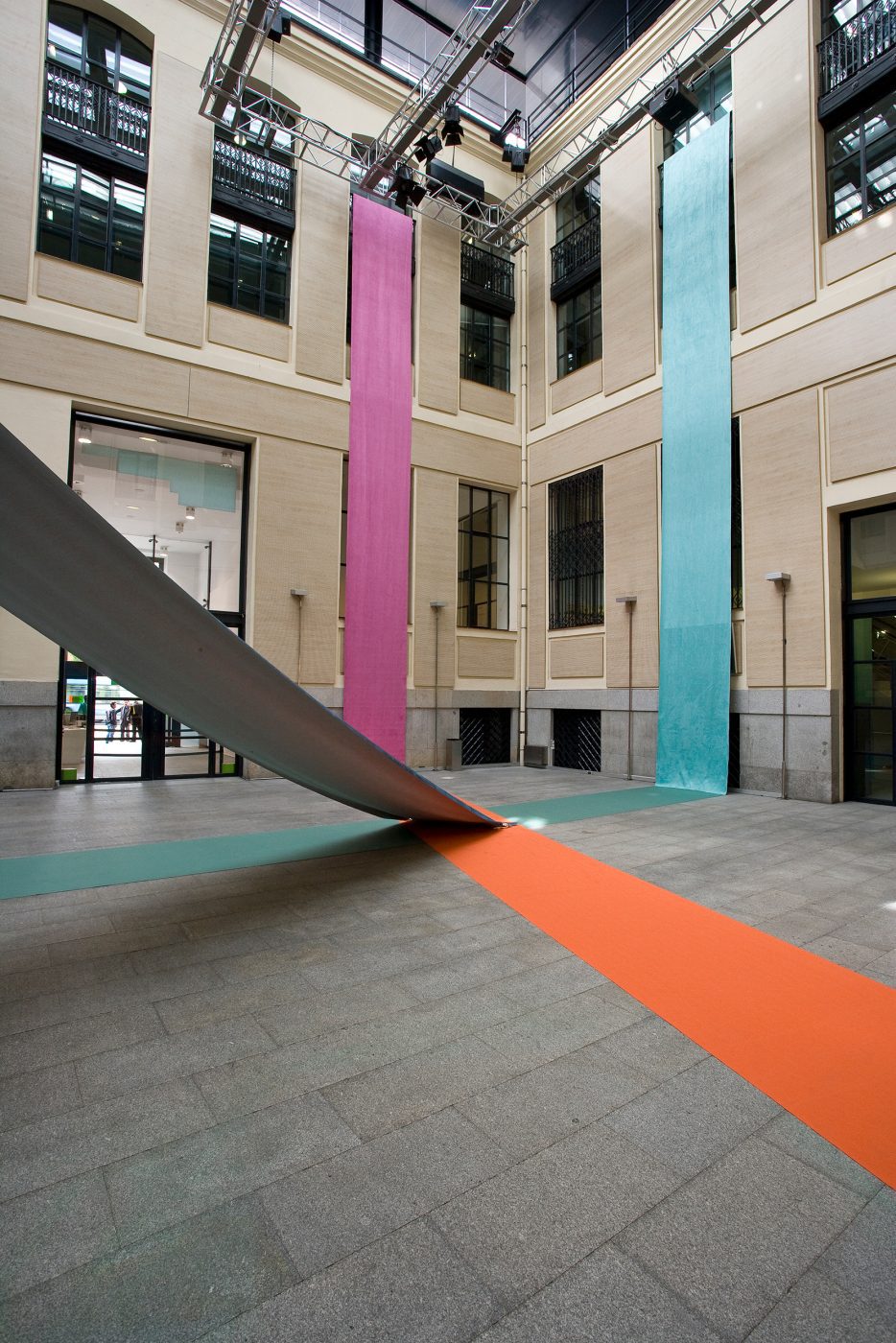 Guillermo Mora - No_A_Trio_A_Pia_Camil_y_Guillermo_Mora_La_Casa_Encendida_2013_013