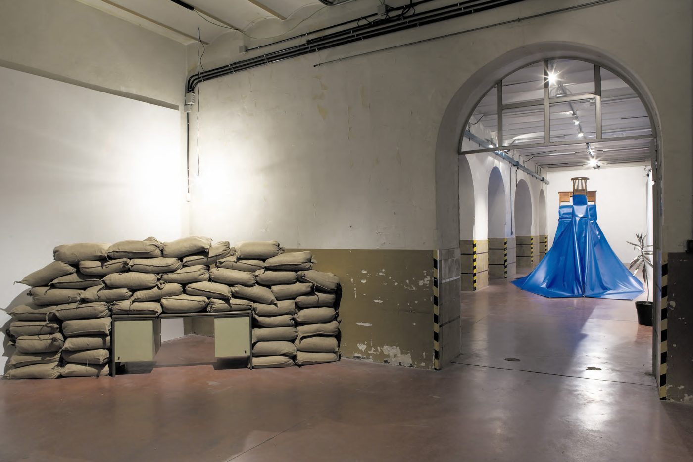 Guillermo Mora - OCHO CUESTIONES ESPACIALMENTE EXTRAORDINARIAS_Tabacalera_2014_003