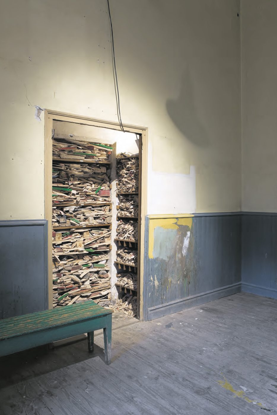 Guillermo Mora - OCHO CUESTIONES ESPACIALMENTE EXTRAORDINARIAS_Tabacalera_2014_008