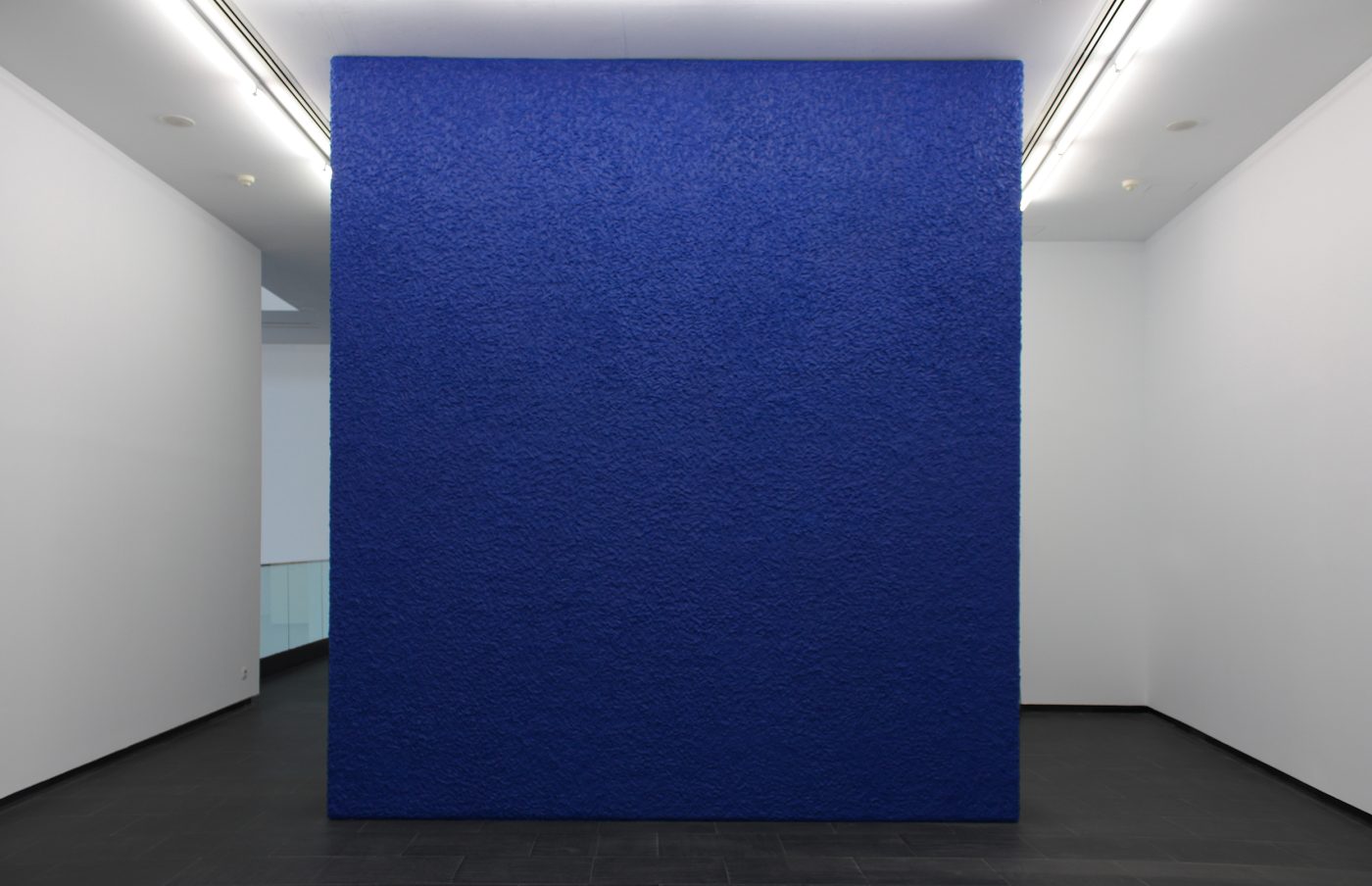 Guillermo Mora - Piedra espesa