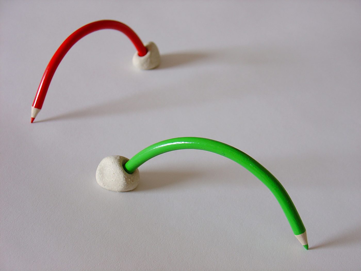 Guillermo Mora - GUILLERMO_MORA_Tengo_un_arcoiris_para_ti_pero_le_faltan_6_colores_2007_006