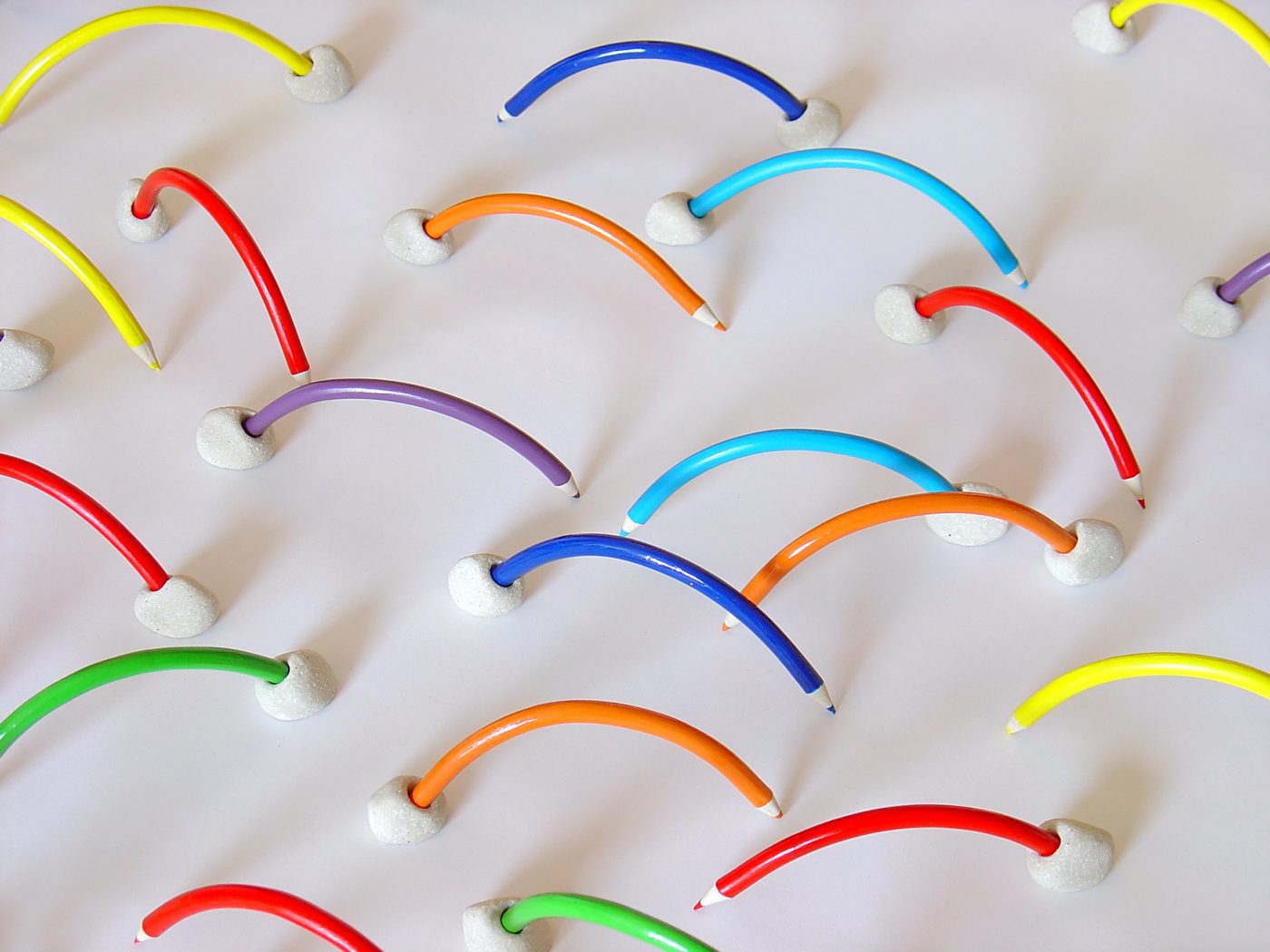 Guillermo Mora - GUILLERMO_MORA_Tengo_un_arcoiris_para_ti_pero_le_faltan_6_colores_2007_012