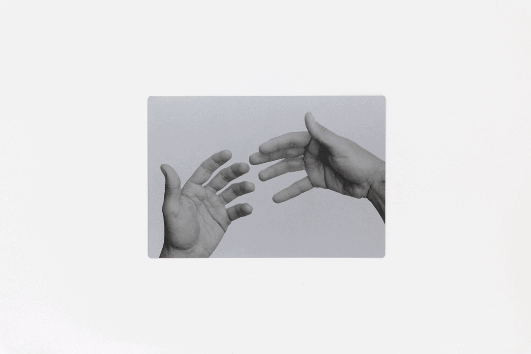 Guillermo Mora - mano-cromos